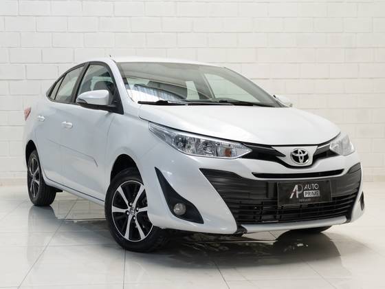 TOYOTA YARIS 1.5 16V FLEX SEDAN XS CONNECT MULTIDRIVE